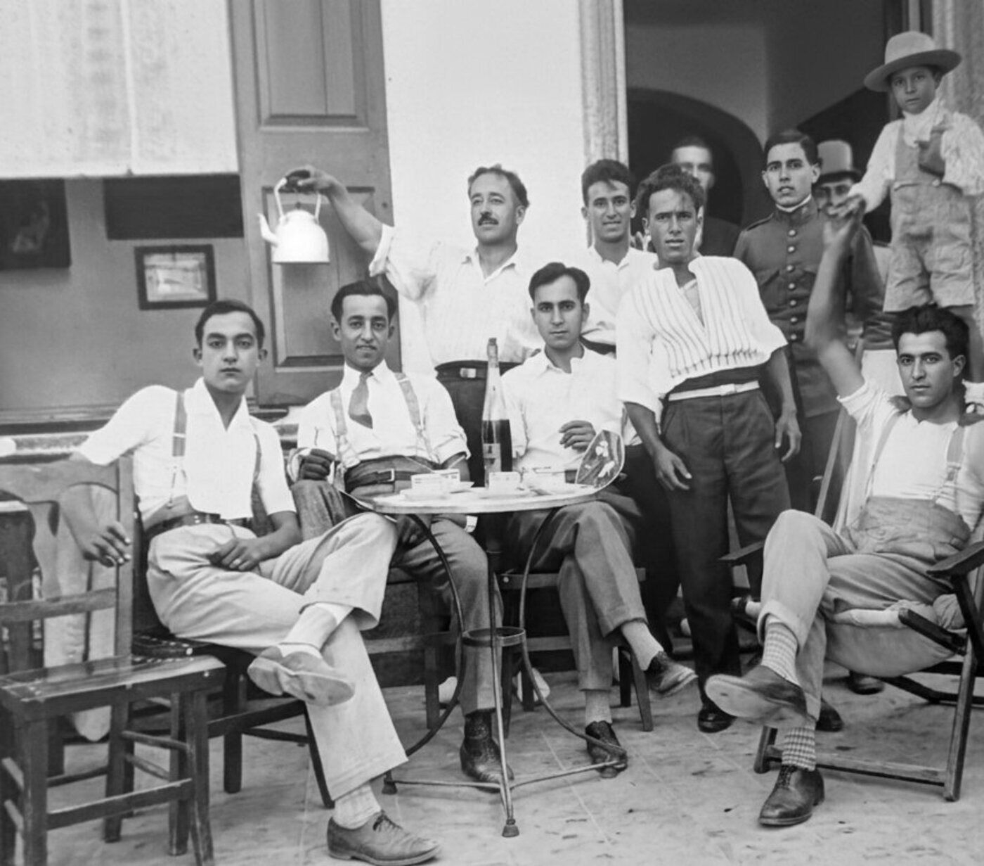 Reunió al boual amb gent del poble